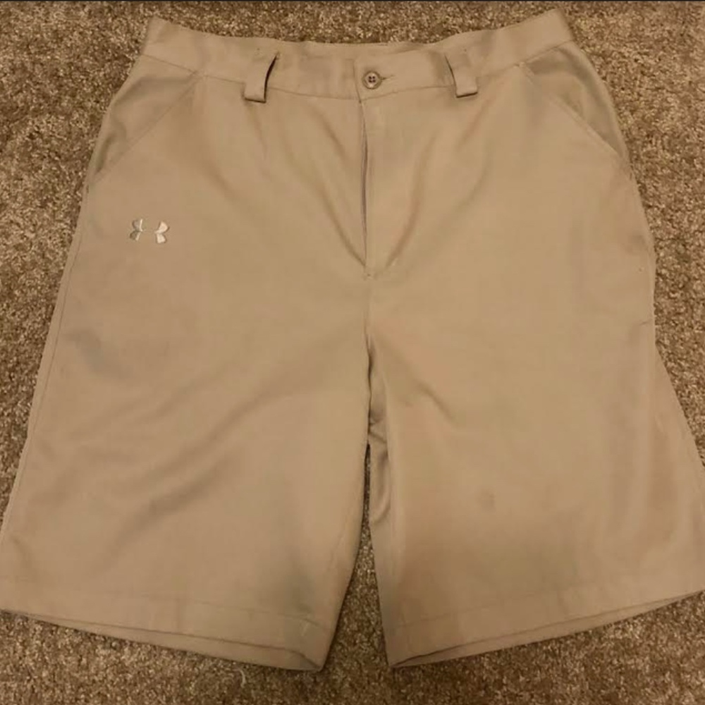 Under Armour golf shorts